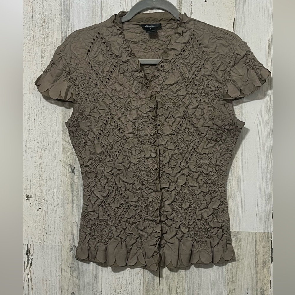 Vintage Lightweight Ruffled Blouse Collar Cutouts Snap Closure Small